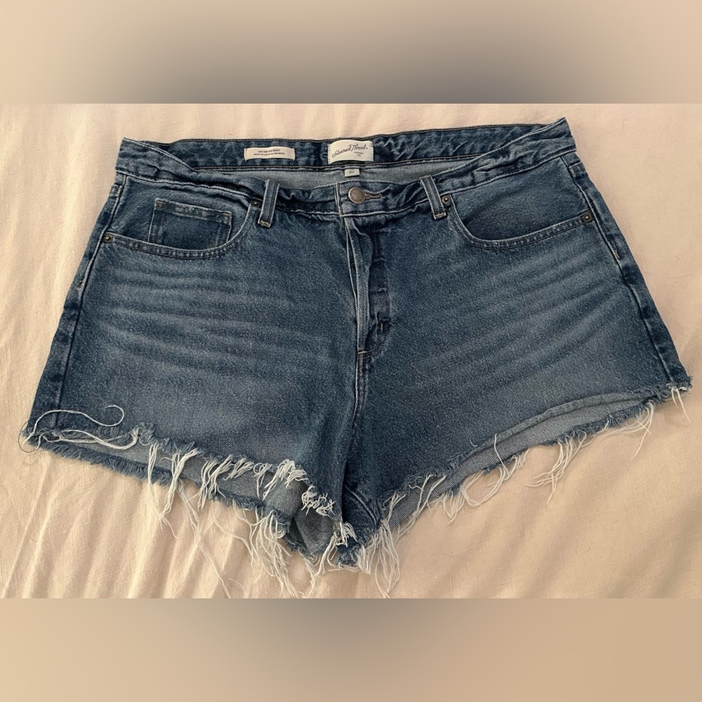 90’s Denim Distressed Women's Shorts